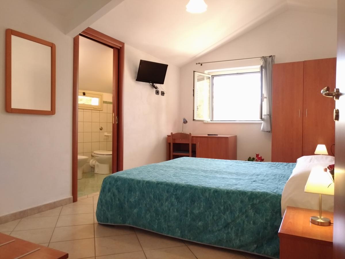 Bed And Breakfast La Mansarda Agrigento Kültér fotó